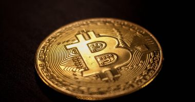 why should invest bitcoin - HourlyMail24