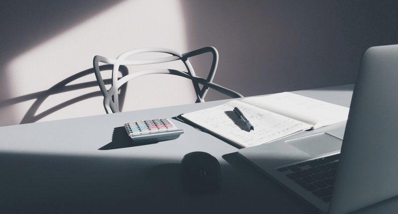 Early retirement calculators for freelancers - HourlyMail24